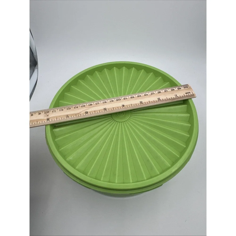 Vintage Tupperware 1204-7 And 1204-4‎ Orange And Green With Lids 1205-9